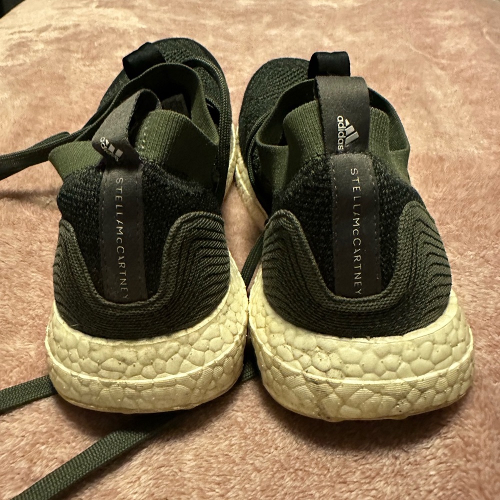 Adidas by Stella McCartney. Green. Size 9